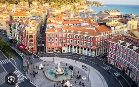 Appartement 4 Couchages Idealement Place Promenade Des Anglais / Cours Saleya