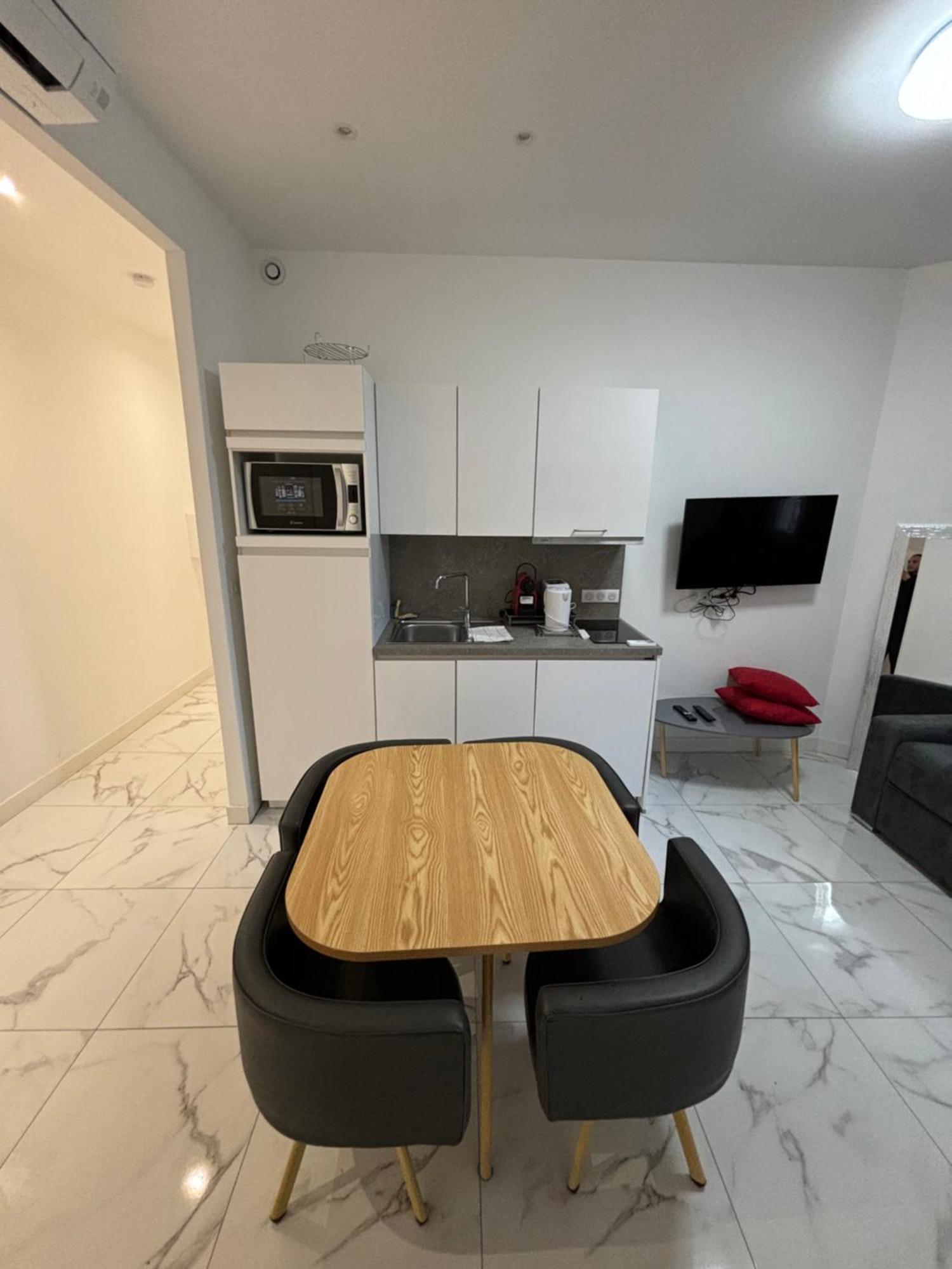 Appartement 4 Couchages Idealement Place Promenade Des Anglais / Cours Saleya Nice Extérieur photo